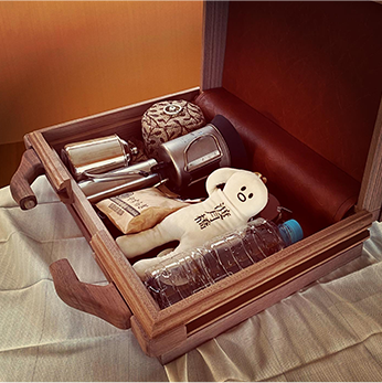 家具屋がつくった木製カバン「家具鞄®︎KAGUKA®︎アタッシュタイプ」の写真